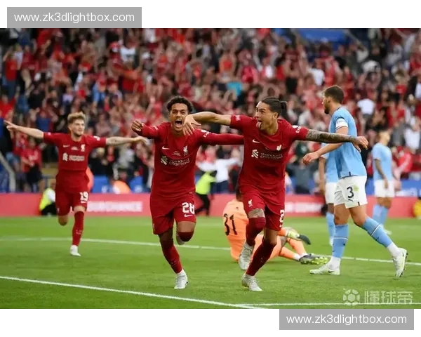 詹俊激情解说欧联杯决赛见证欧洲豪门巅峰对决燃爆全场